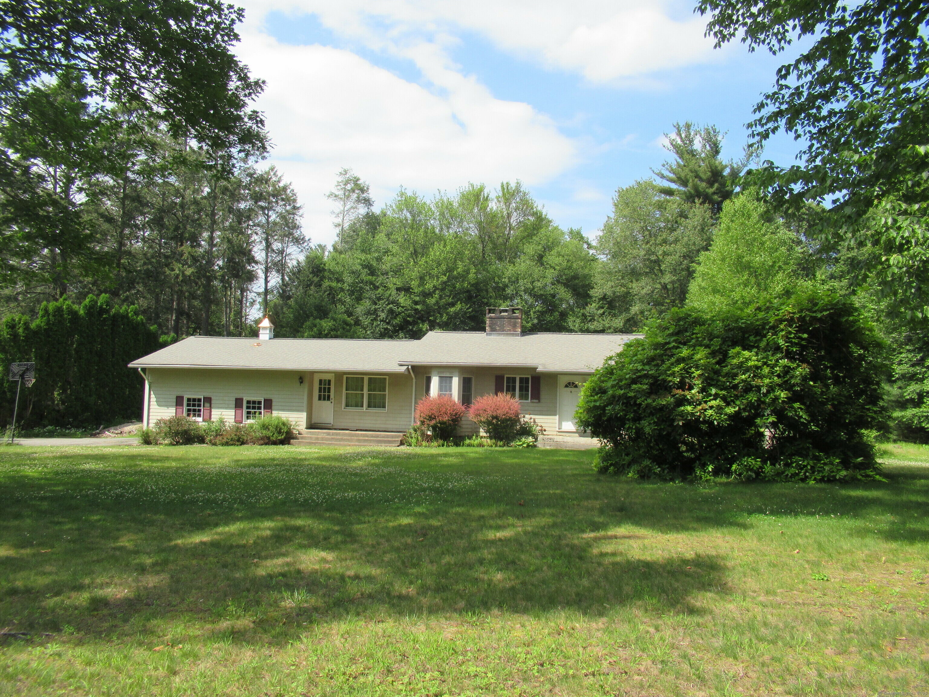 Property Photo:  12 Shady Glen Lane  CT 06071 