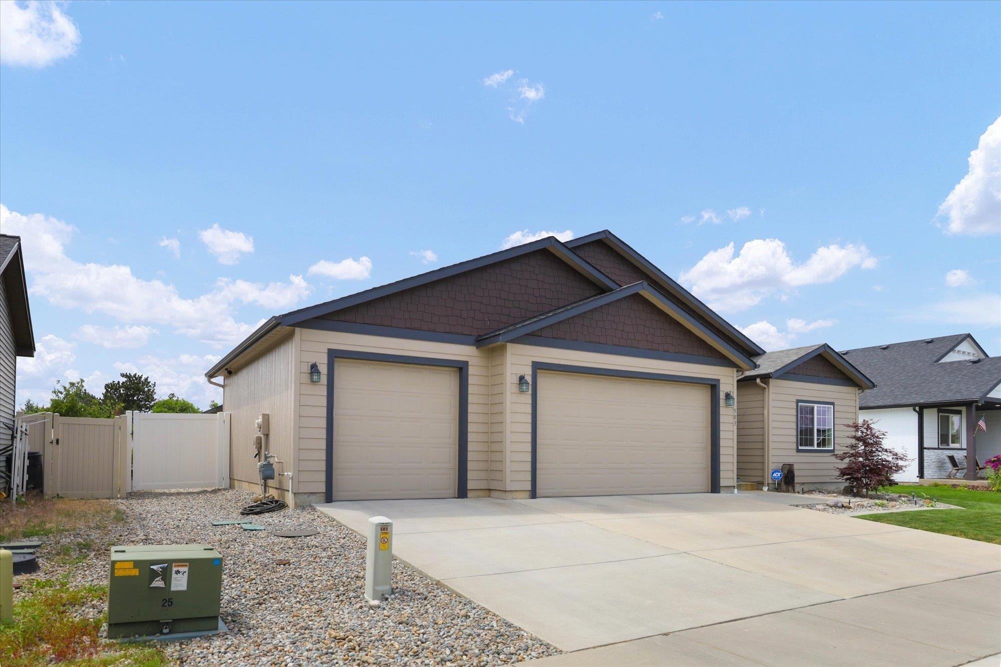 Property Photo: 503 N Shamrock Rd WA 99037