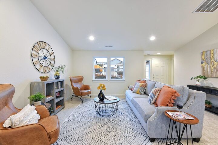 Property Photo:  9021 N Hazelnut St 4/1 Alderwood  WA 99208 