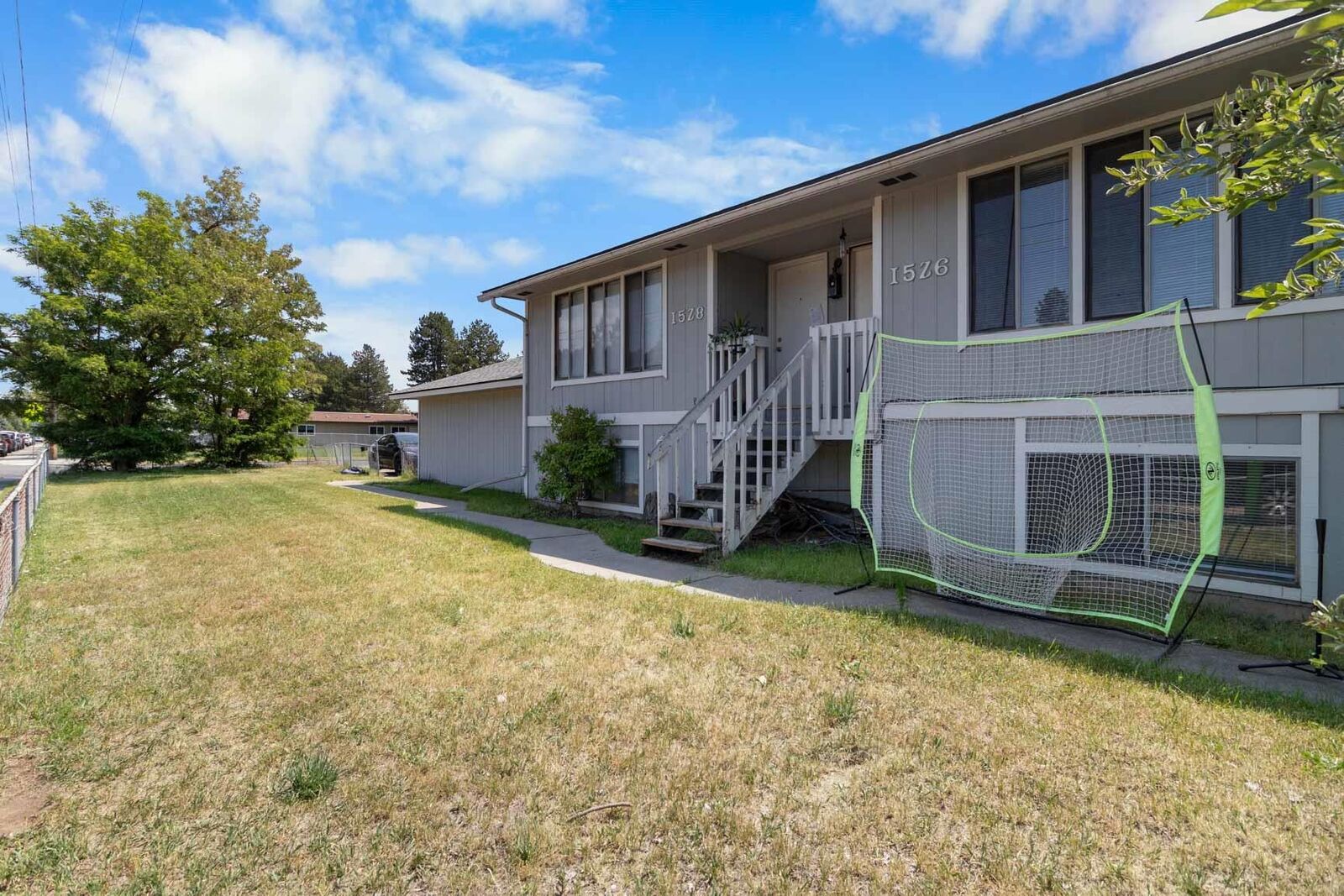 Property Photo:  1526-1528 E Rowan Ave  WA 99207 