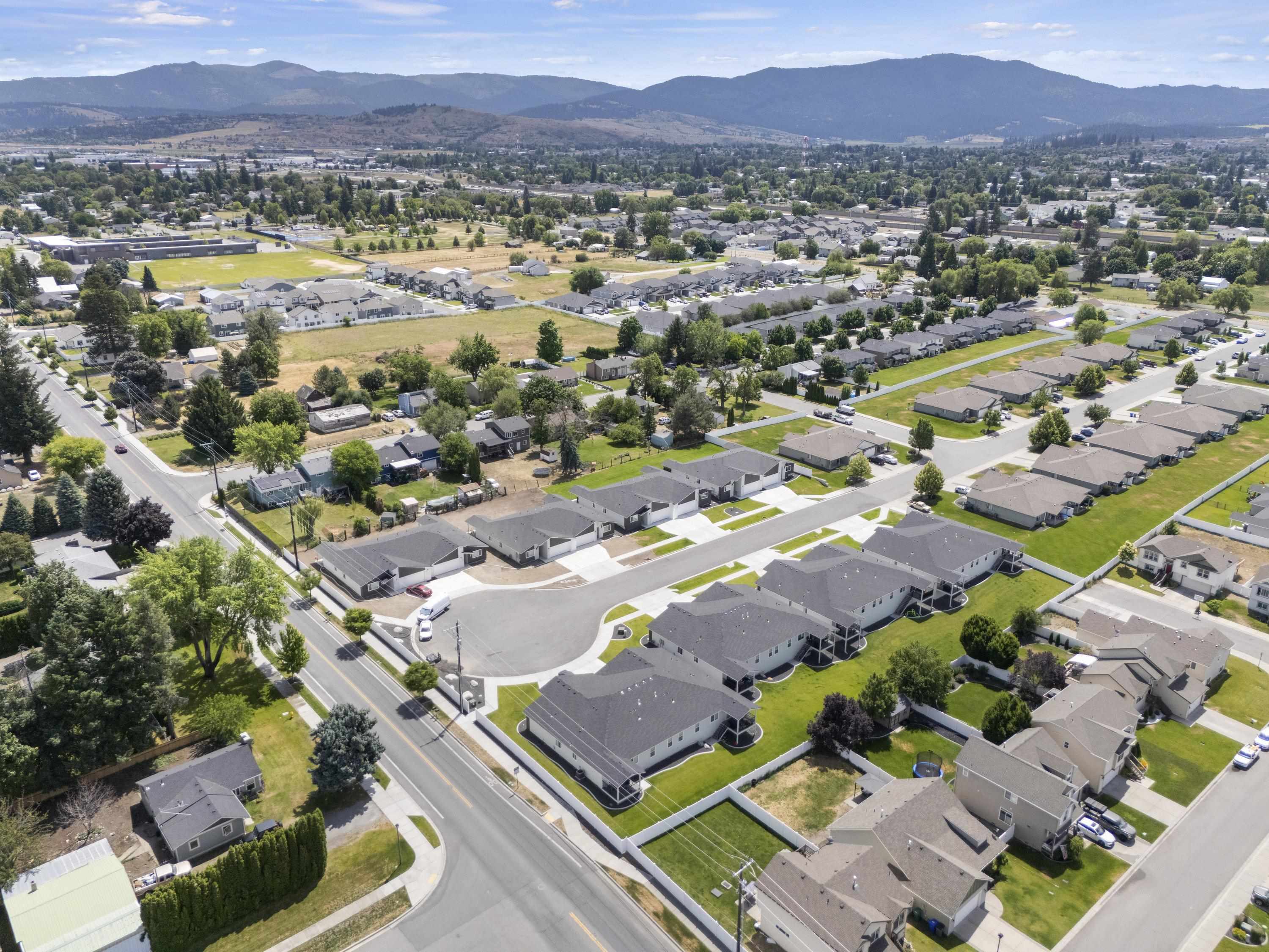 Property Photo: 1508 N Bell St WA 99016