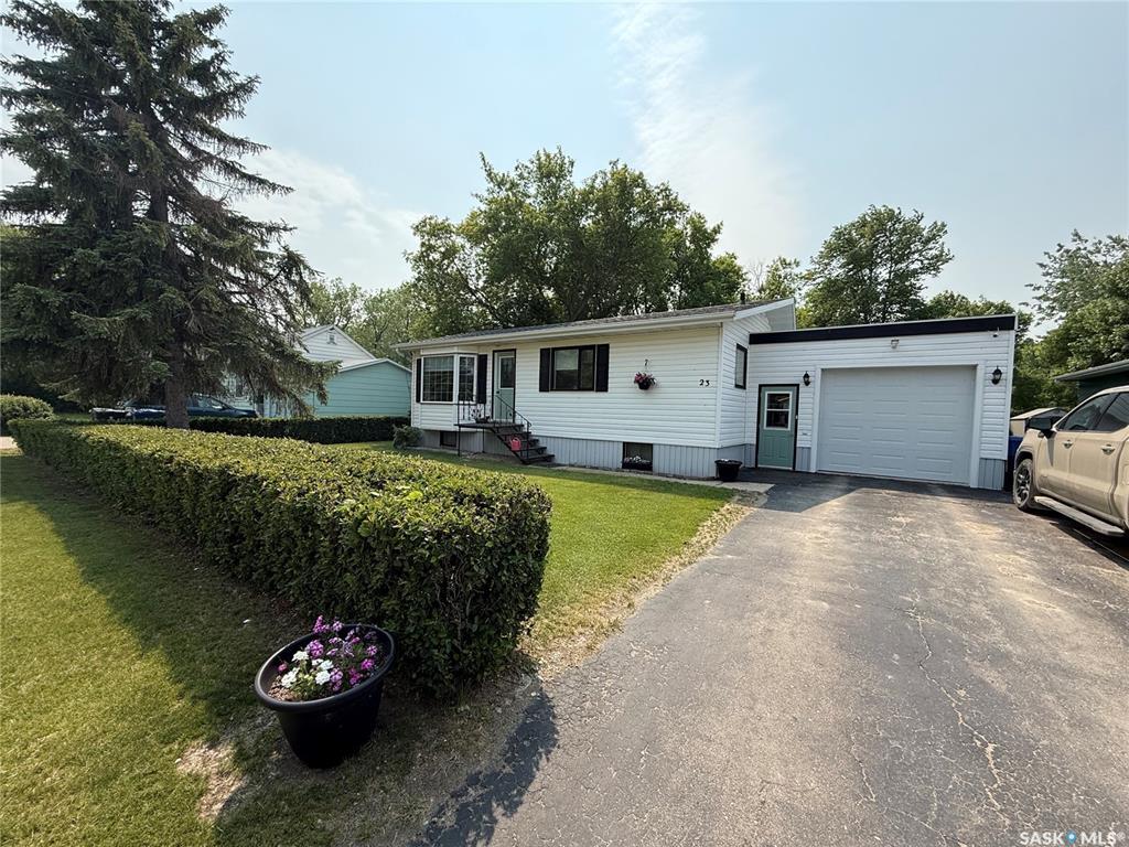 Property Photo: 23 Warren Street SK S0C 2H0