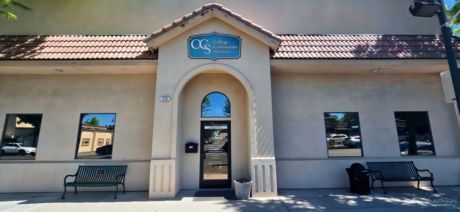 Property Photo:  113 F Street  CA 93561 