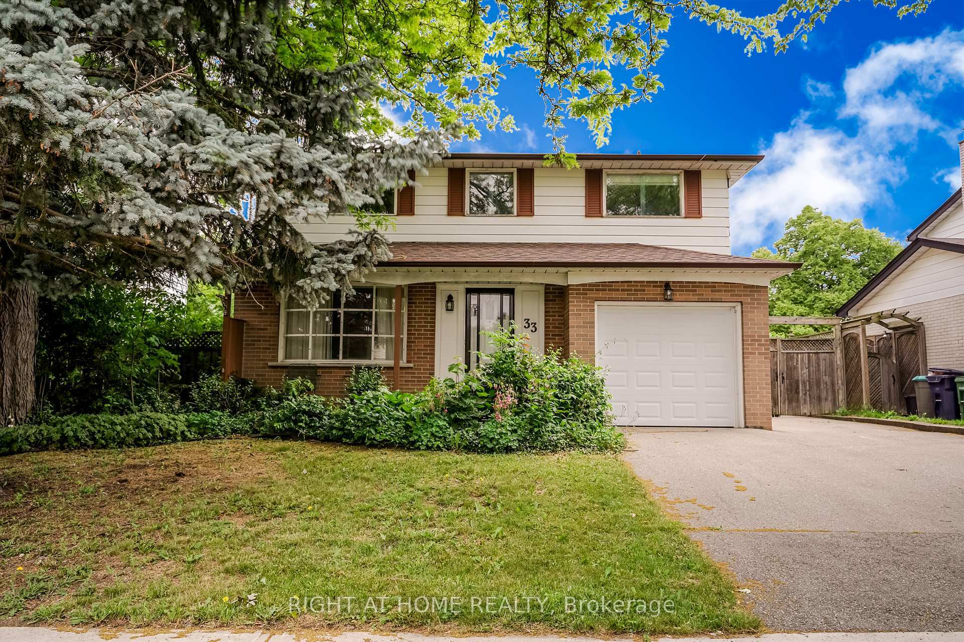 33 Erinlea Crescent  Toronto ON M1H 2S8 photo