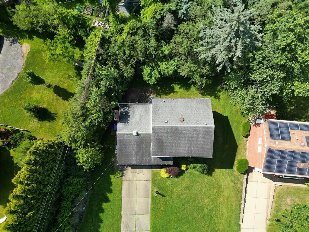 Property Photo: 4517 W Brightview Ave PA 15227