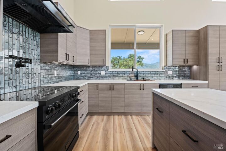 Property Photo:  868 Sanel Drive  CA 95482