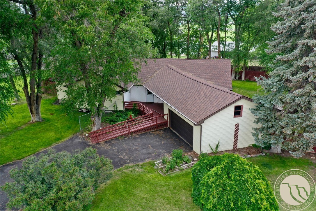 Property Photo: 3203 Lynn Ave MT 59102