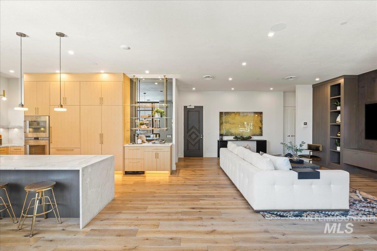 Property Photo: 1112 W Main St 503 ID 83702