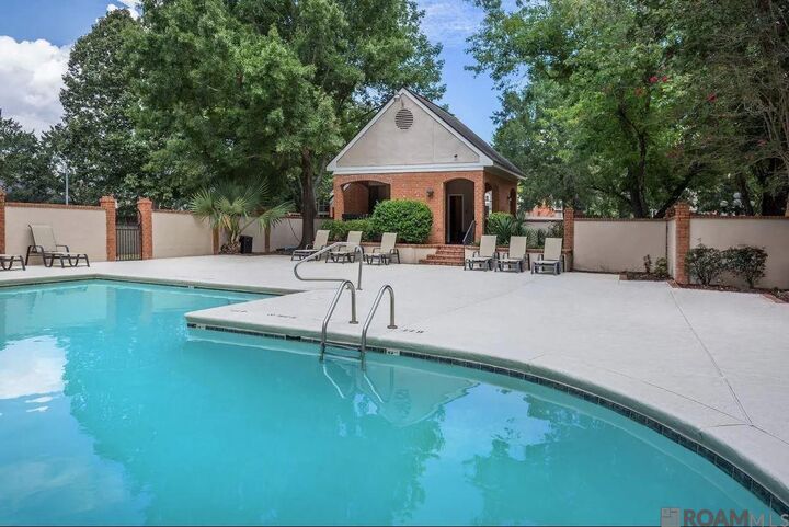 Property Photo:  7803 Jefferson Place Blvd #26-C  LA 70809 