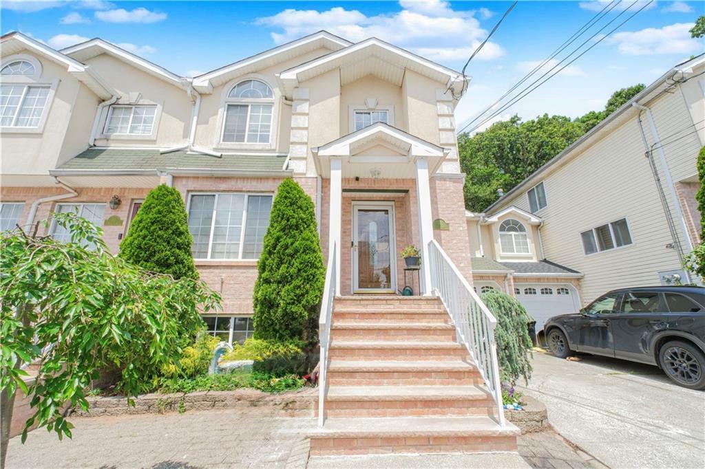 37 Quail Lane  Staten  Island NY 10309 photo