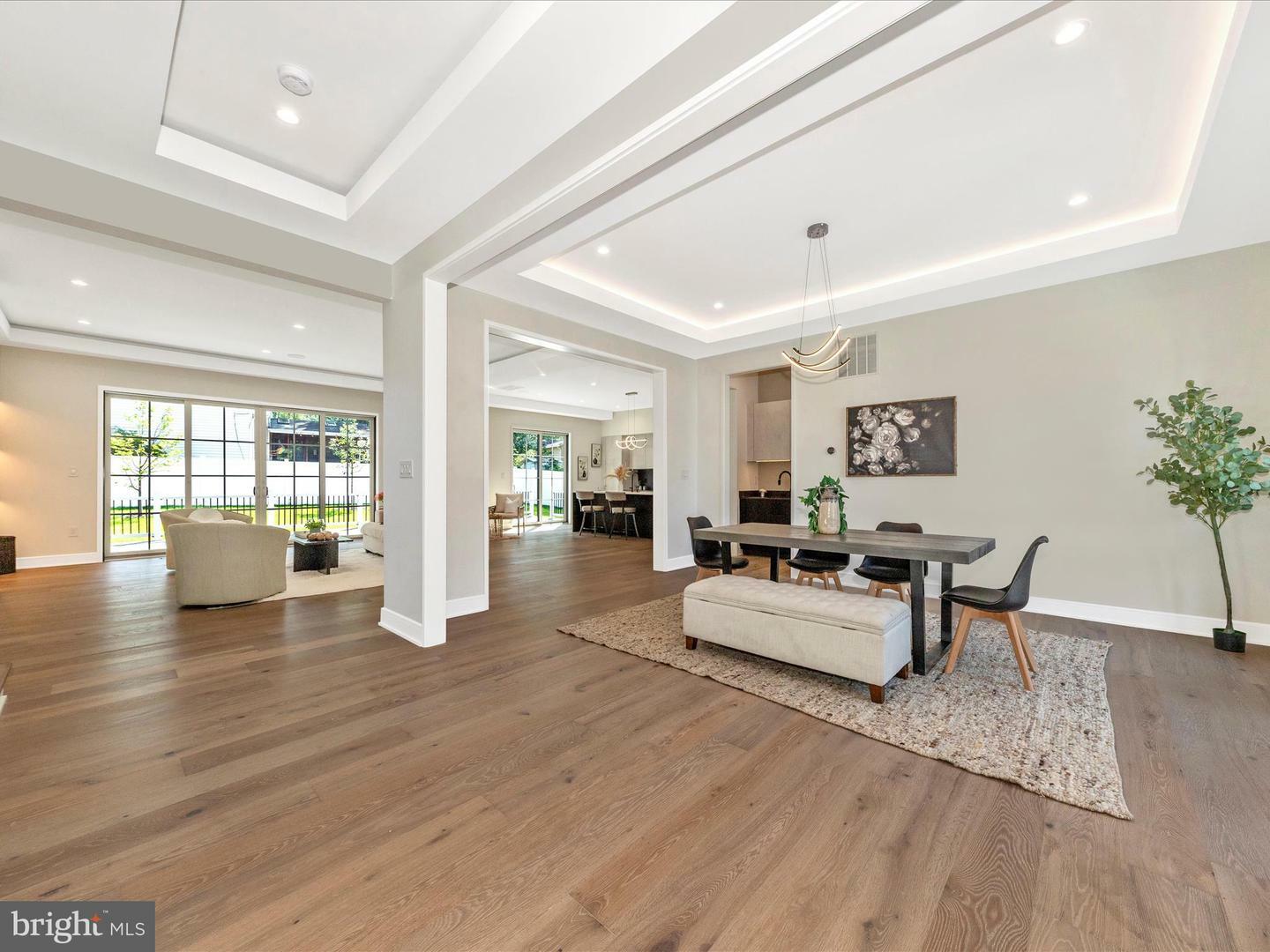 Property Photo: 1009 Hillcrest Drive SW VA 22180