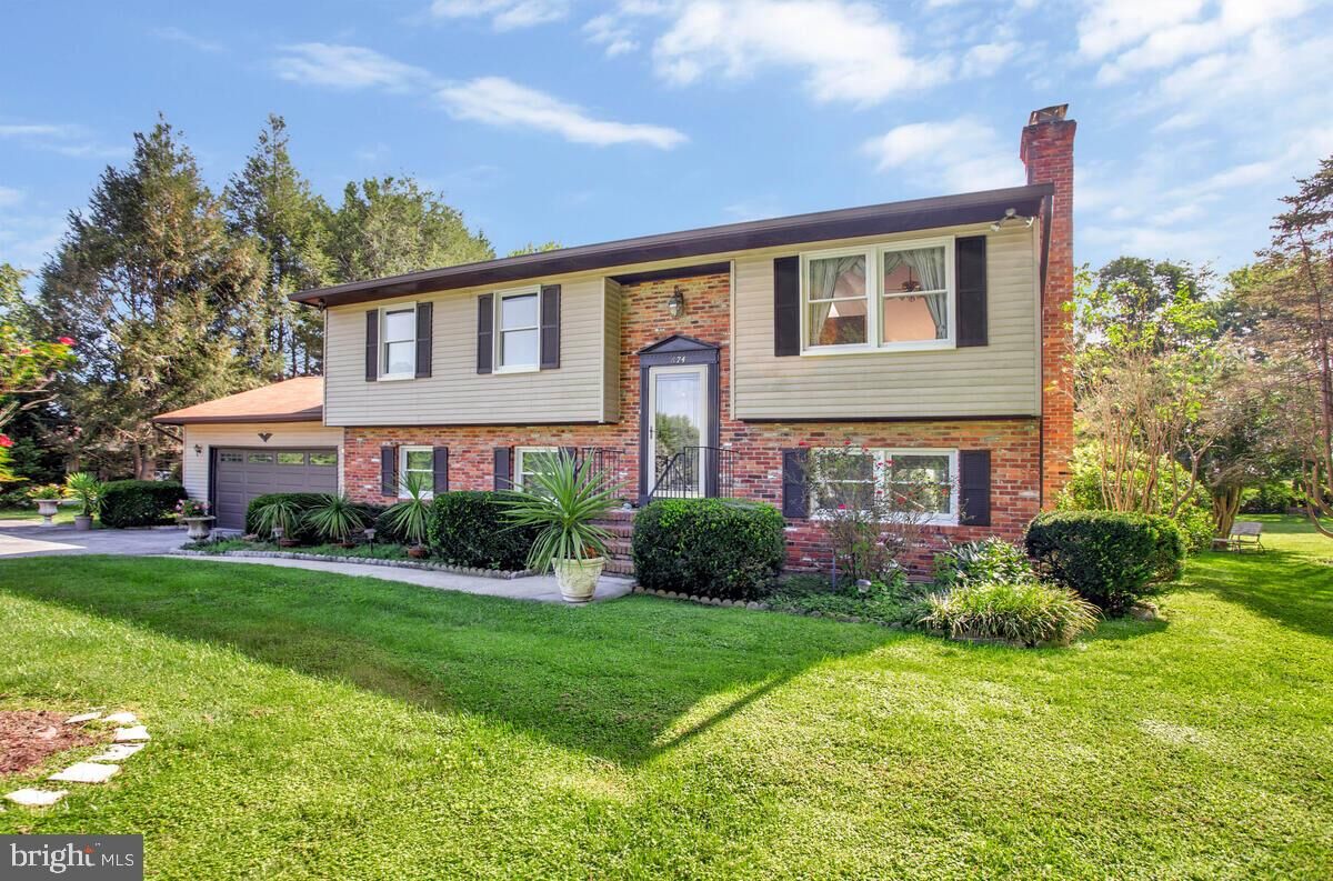Property Photo: 674 Teton Drive MD 20711
