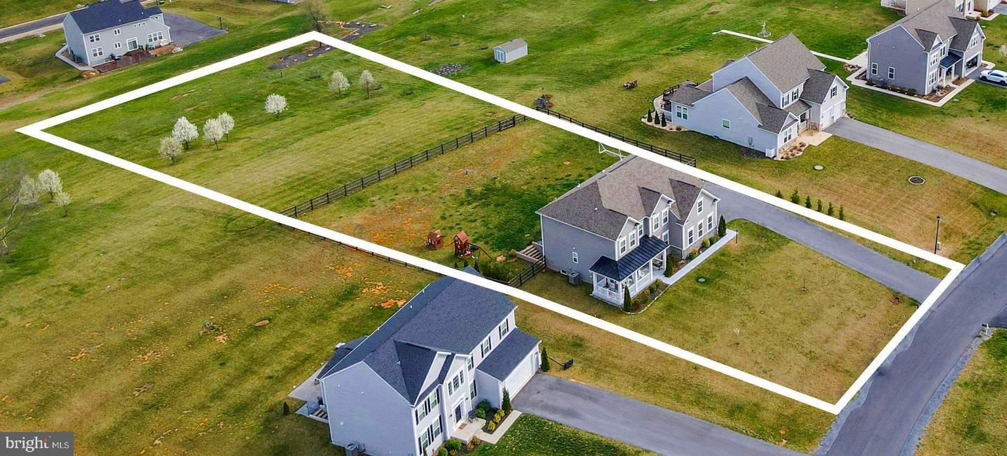 Property Photo: 725 Holland Drive WV 25403