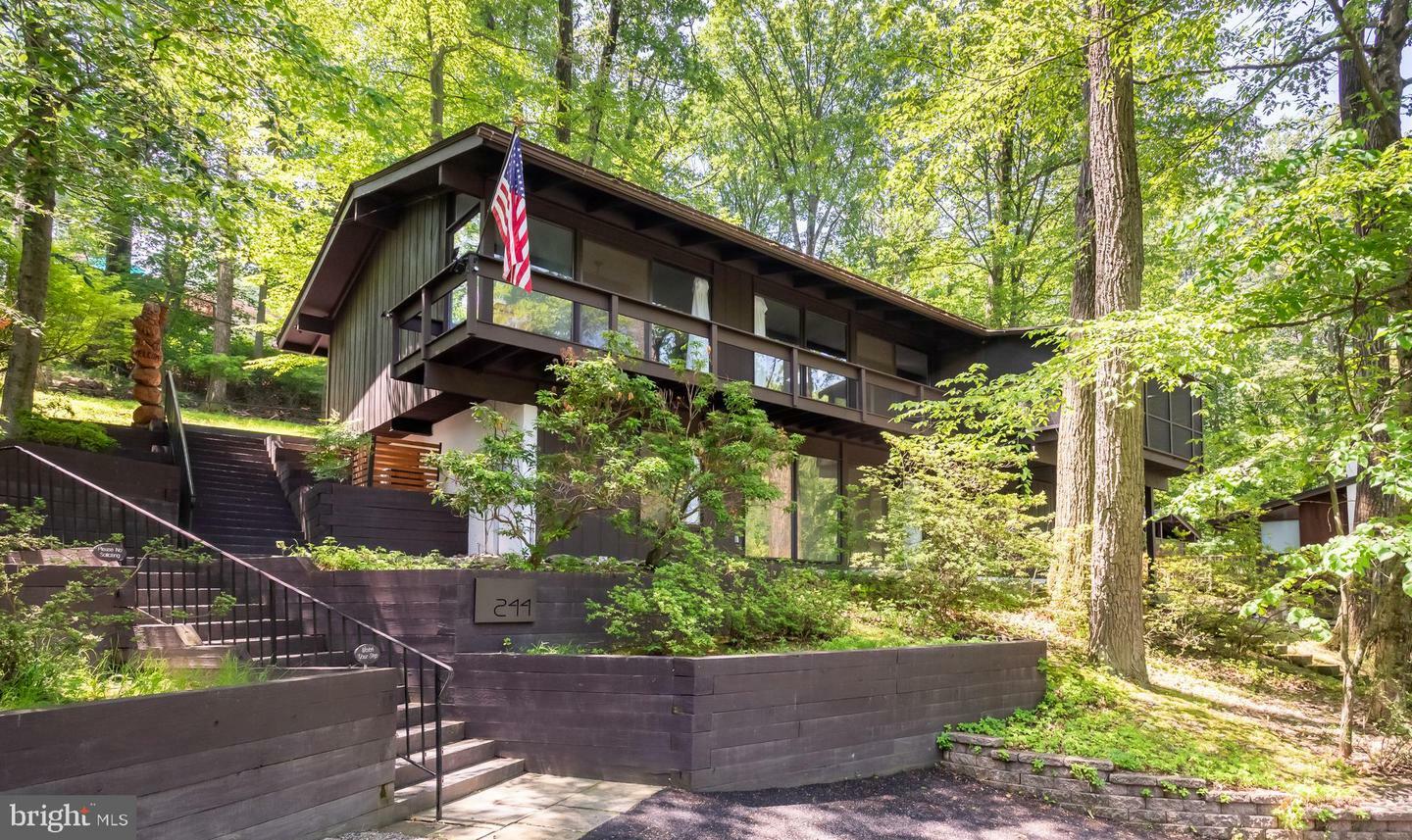 244 Vincent Road  Paoli PA 19301 photo