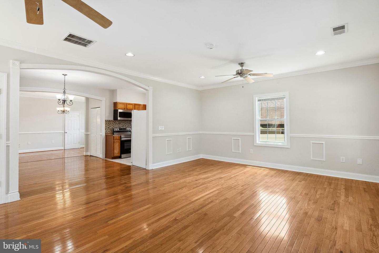 Property Photo: 6442 Holyoke Drive VA 22003