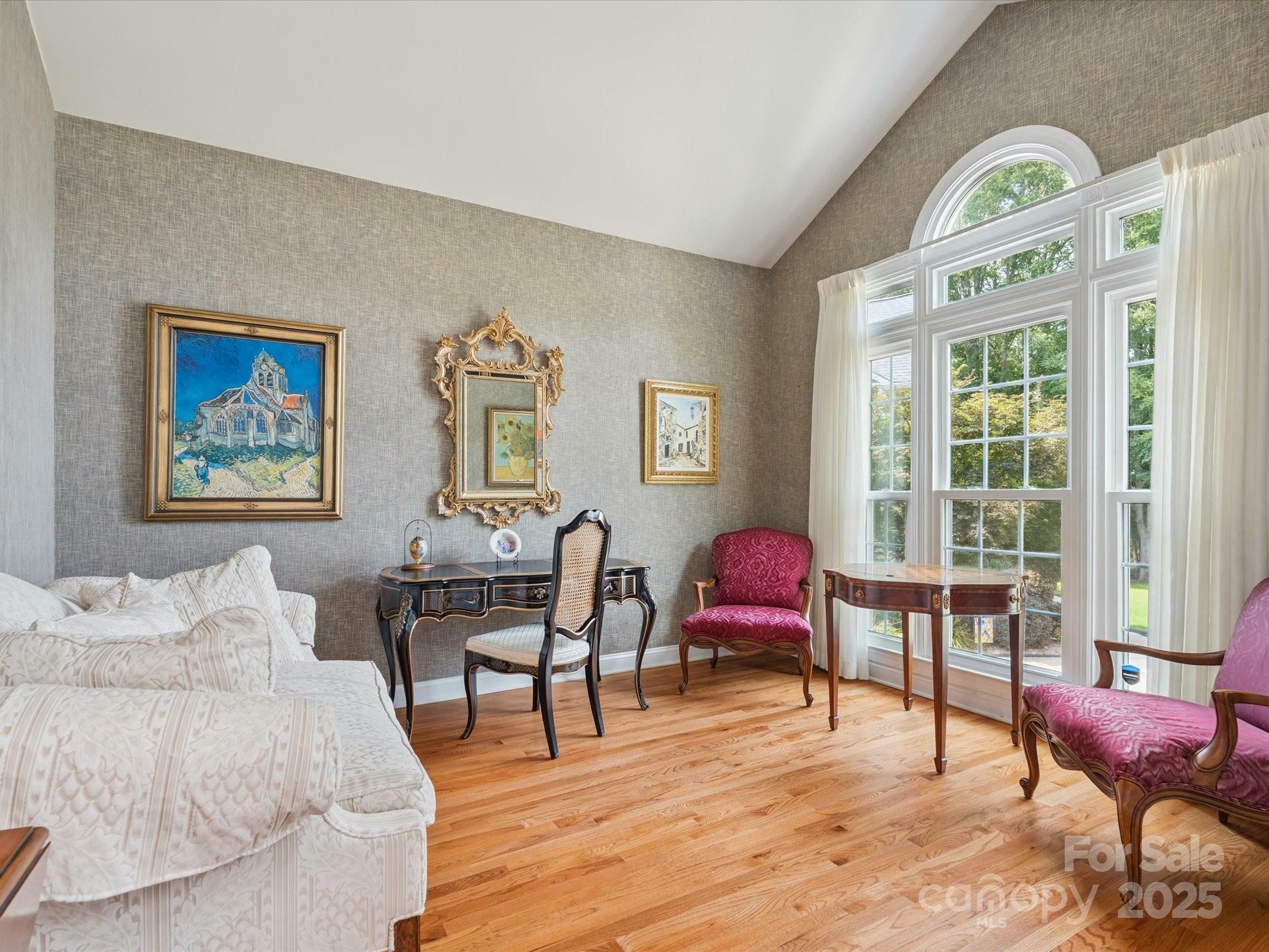 Property Photo: 13101 Kensworth Court NC 28277