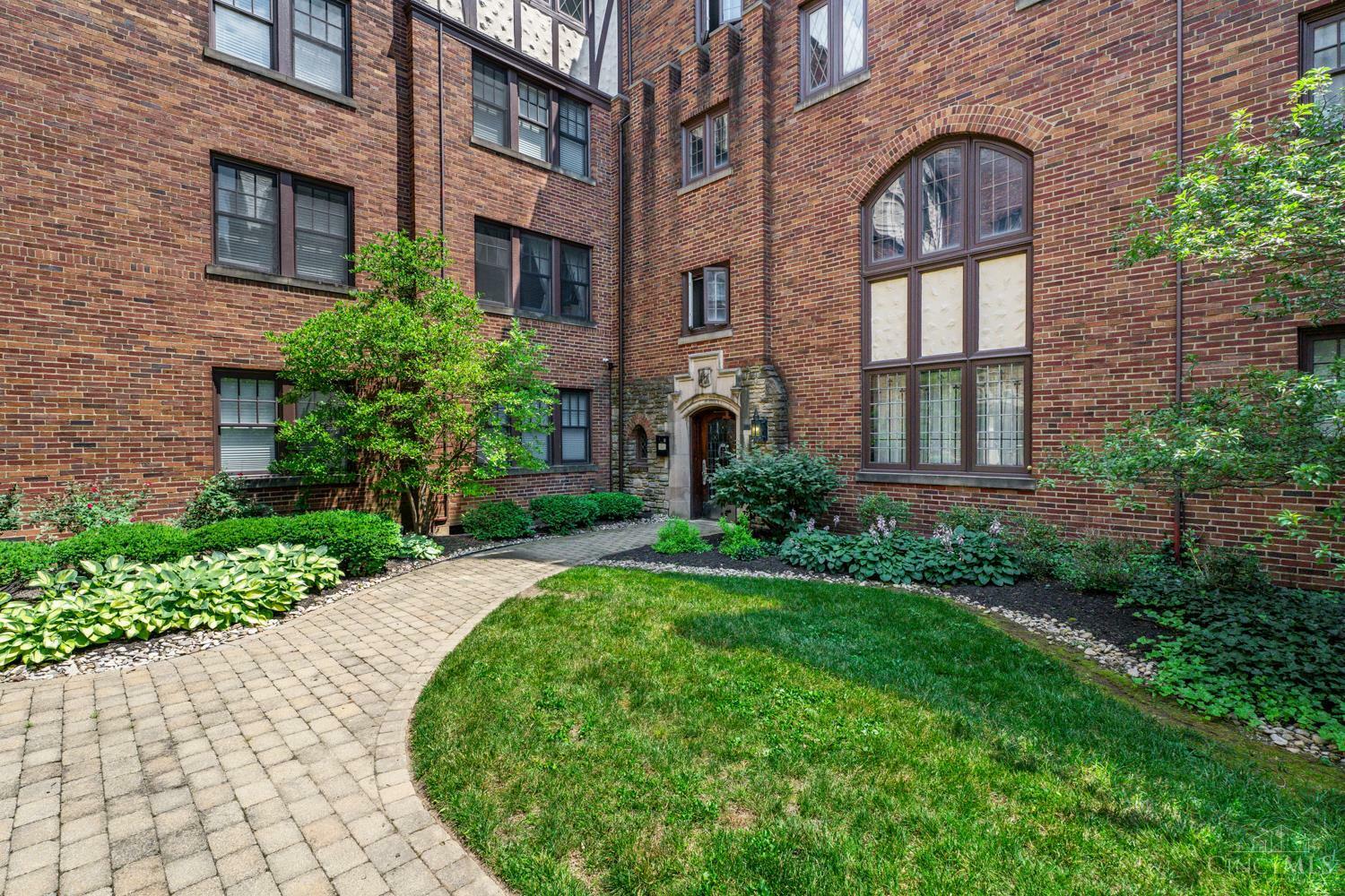 Property Photo: 2324 Park Avenue OH 45206