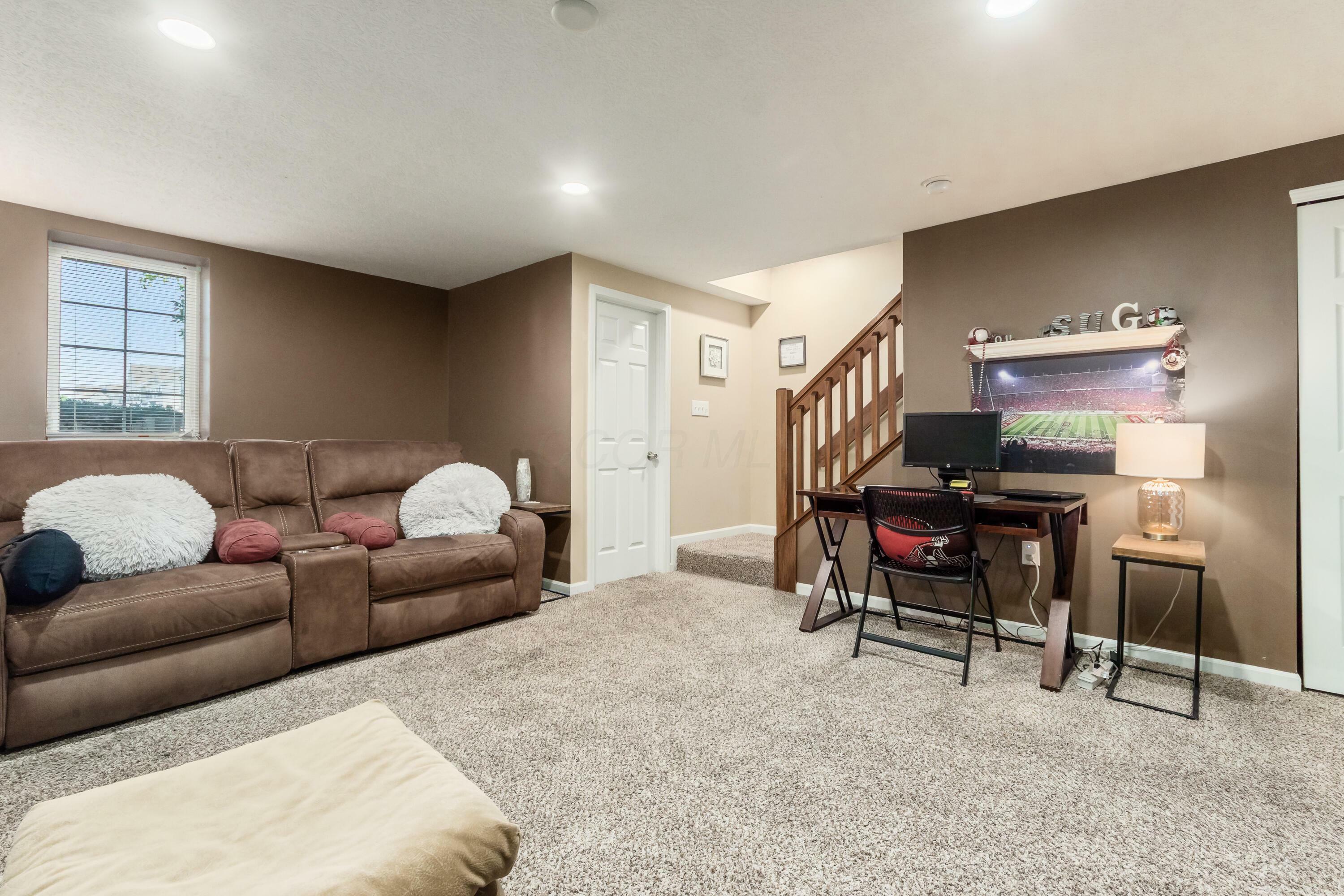 Property Photo: 7245 Steel Dust Drive OH 43054