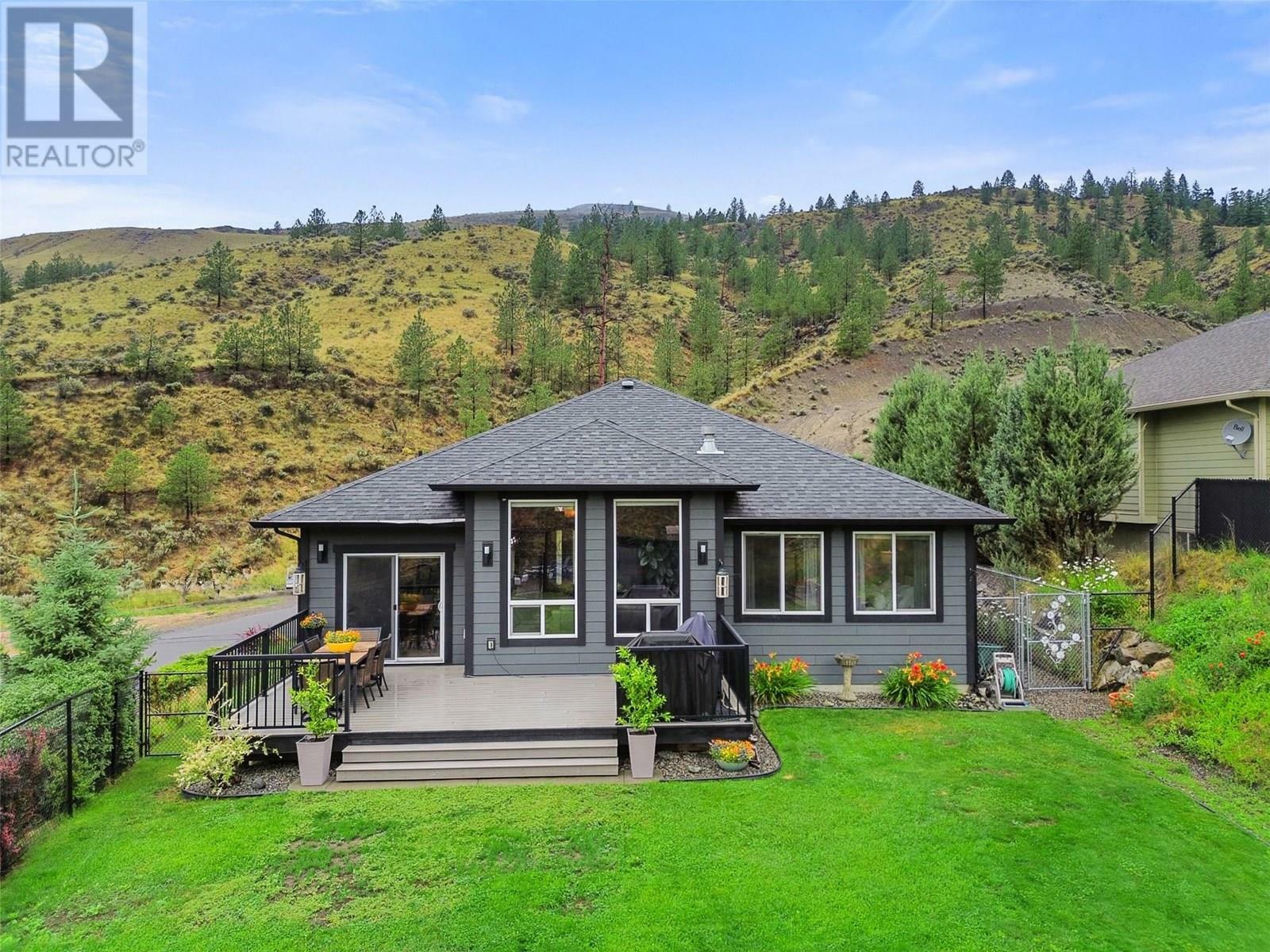 Property Photo:  950 Ida Lane 2  BC V2B 0C6 