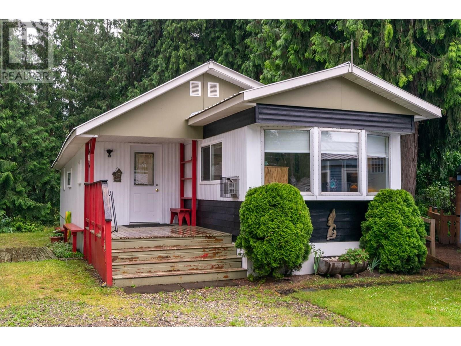 6670 Trans Canada Highway Northeast 5  Salmon Arm BC V0E 1K0 photo