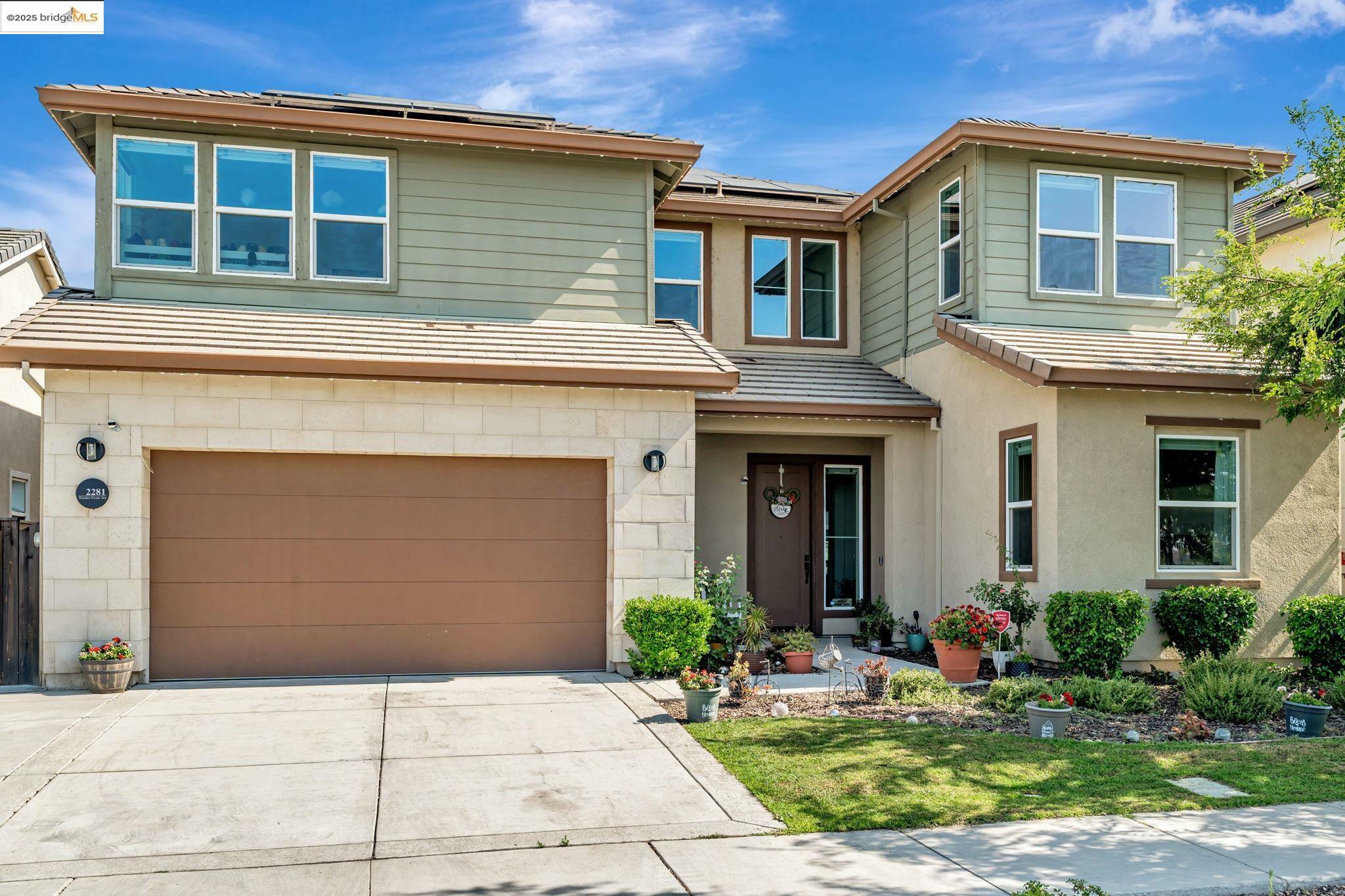 Property Photo:  2281 Garden Farms Ave  CA 95330 