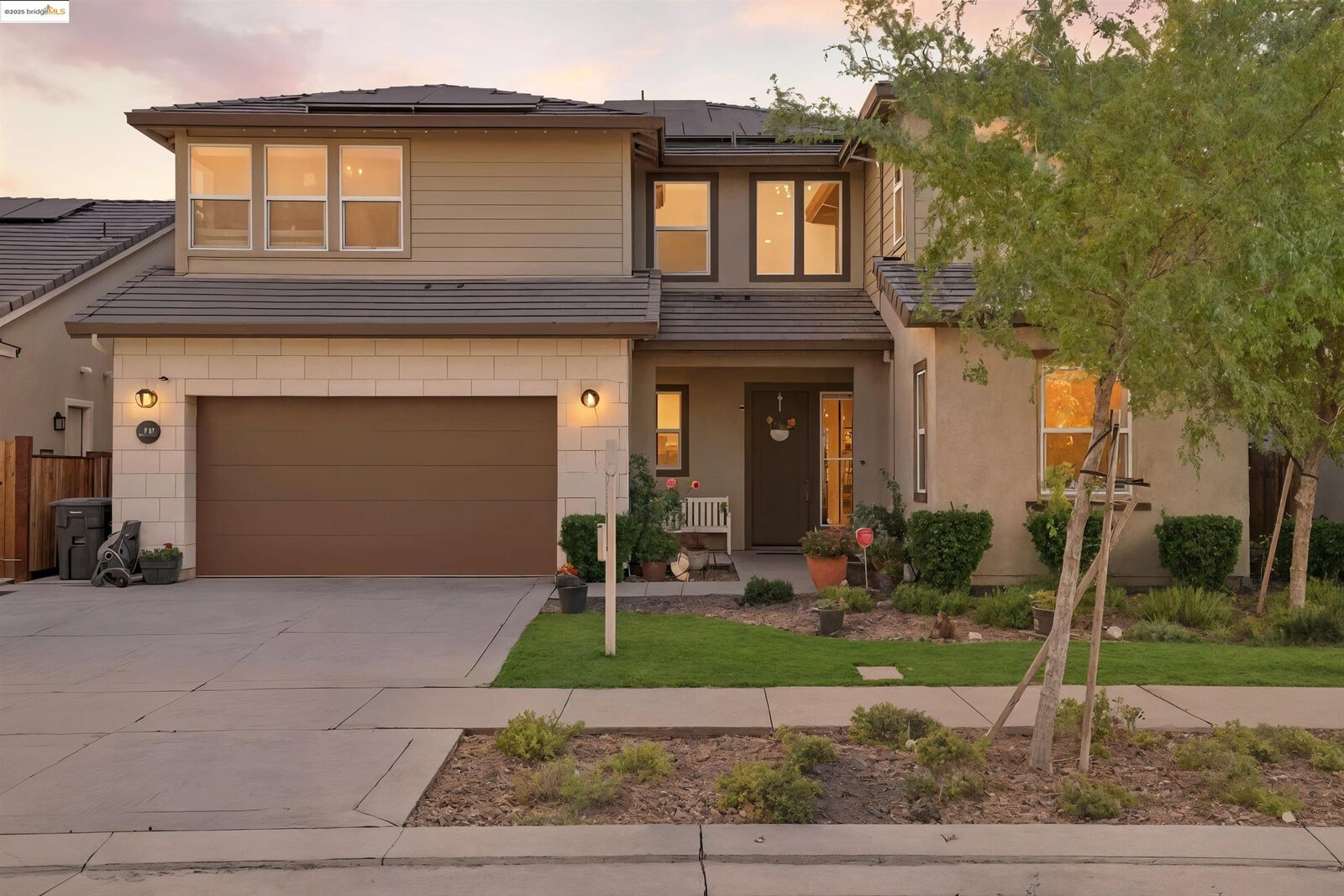 Property Photo:  2281 Garden Farms Ave  CA 95330 