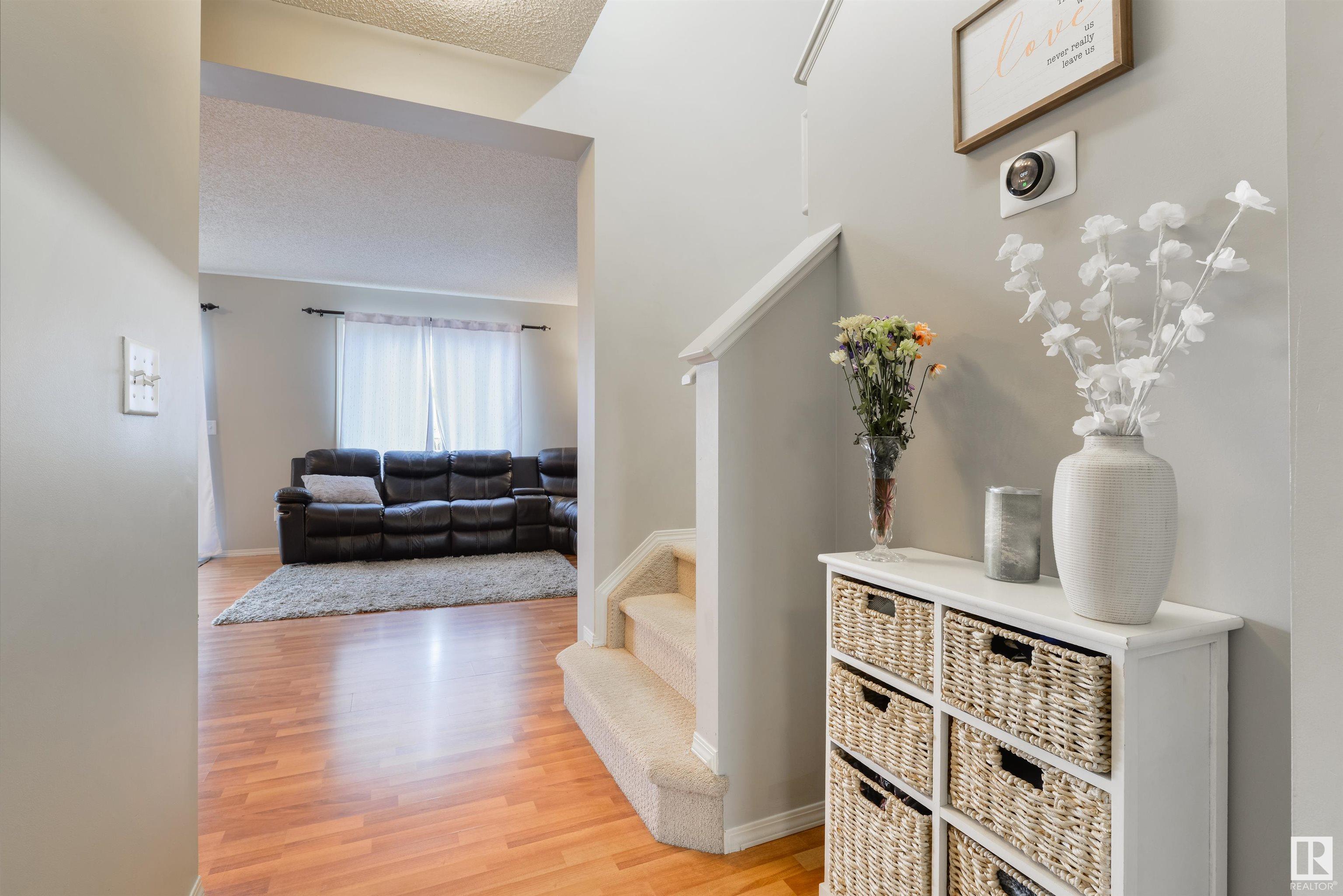 Property Photo:  4 Vanessa Avenue  AB T7X 0B9 