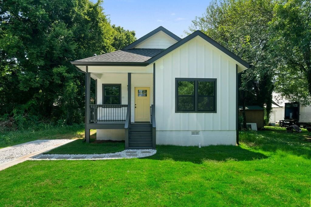Property Photo:  306 Strand Street SW  GA 30161 