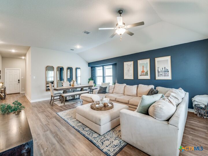 Property Photo: 1136 Amber Lake TX 78155