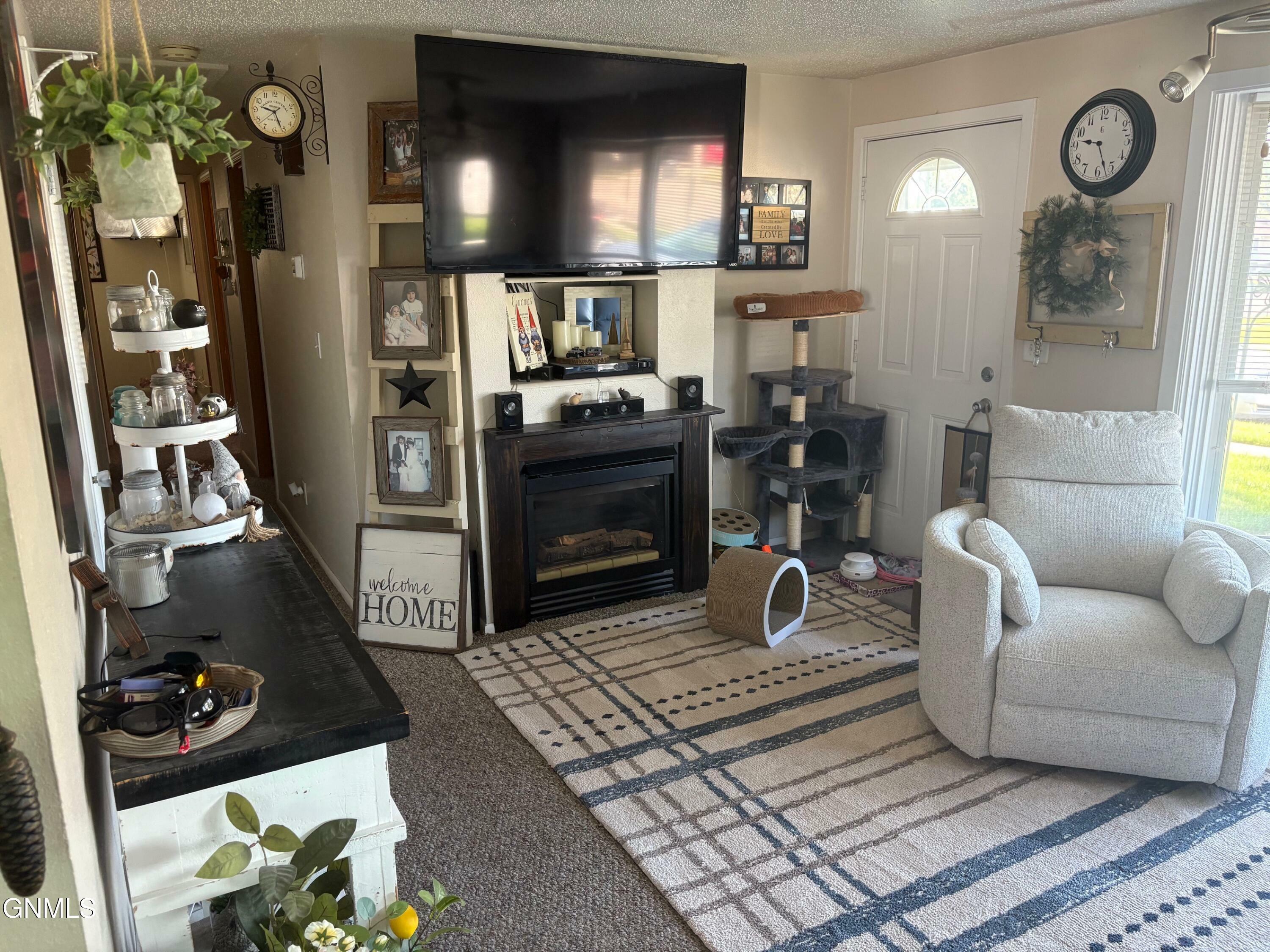 Property Photo:  340 E Capitol Avenue  ND 58501 