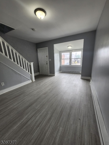 Property Photo: 1009 Oak St 1 NJ 07203