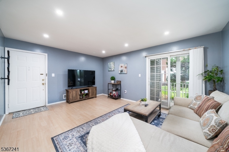 Property Photo:  48 Clay St  NJ 08902 