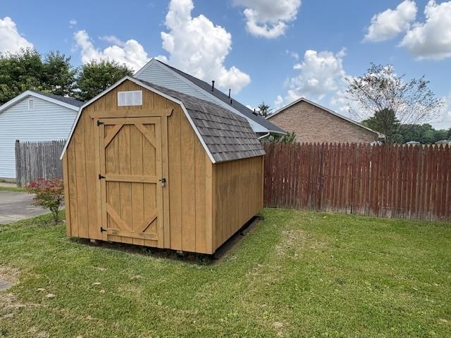 Property Photo: 144 N Gardengate Drive KY 42420-5504