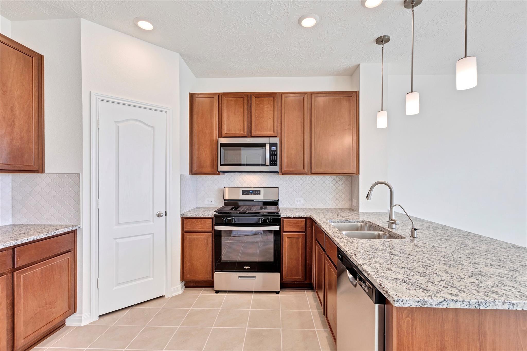 Property Photo: 9423 Castillo Court TX 77354
