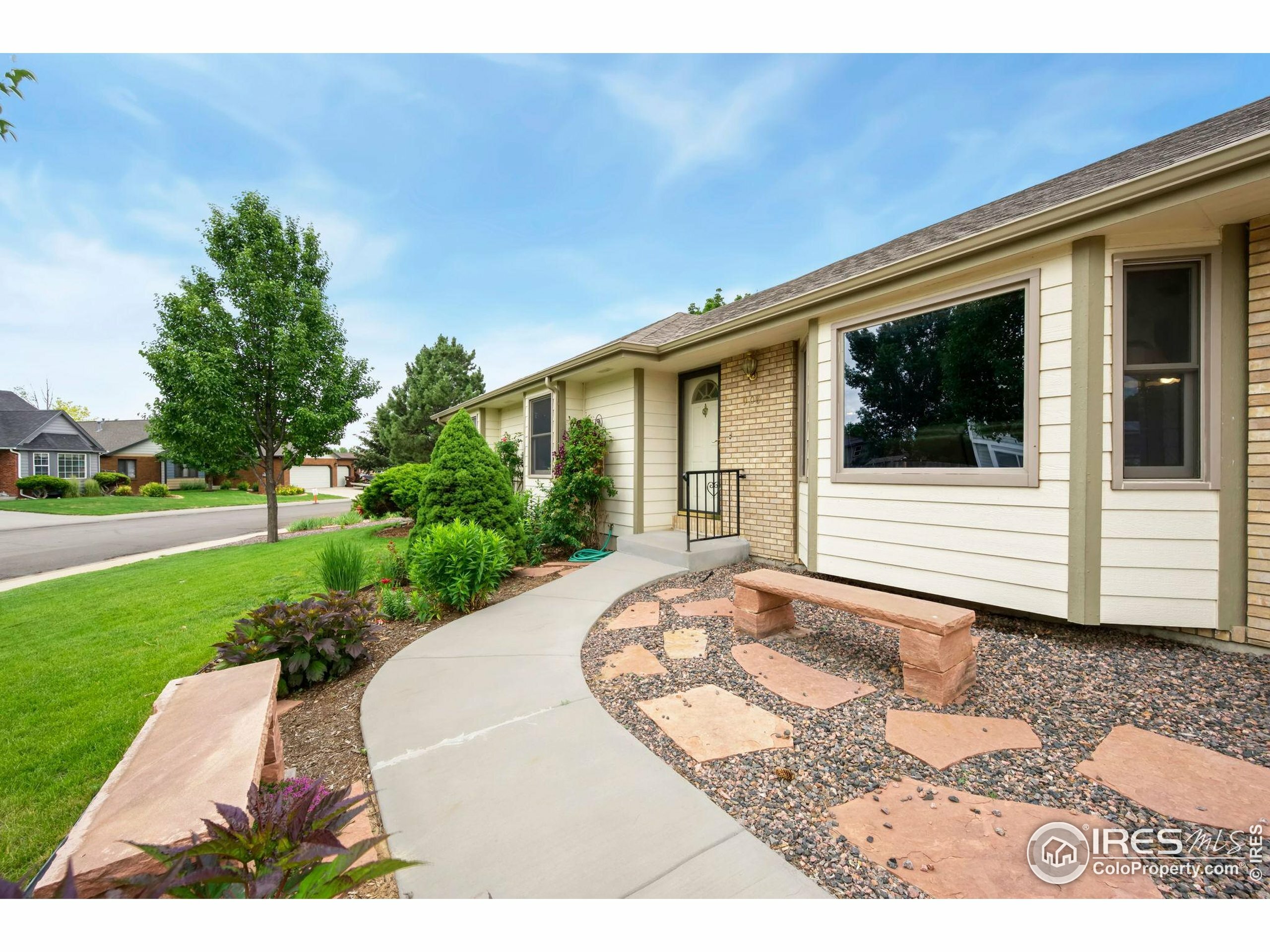 Property Photo: 908 Pine Dr CO 80550
