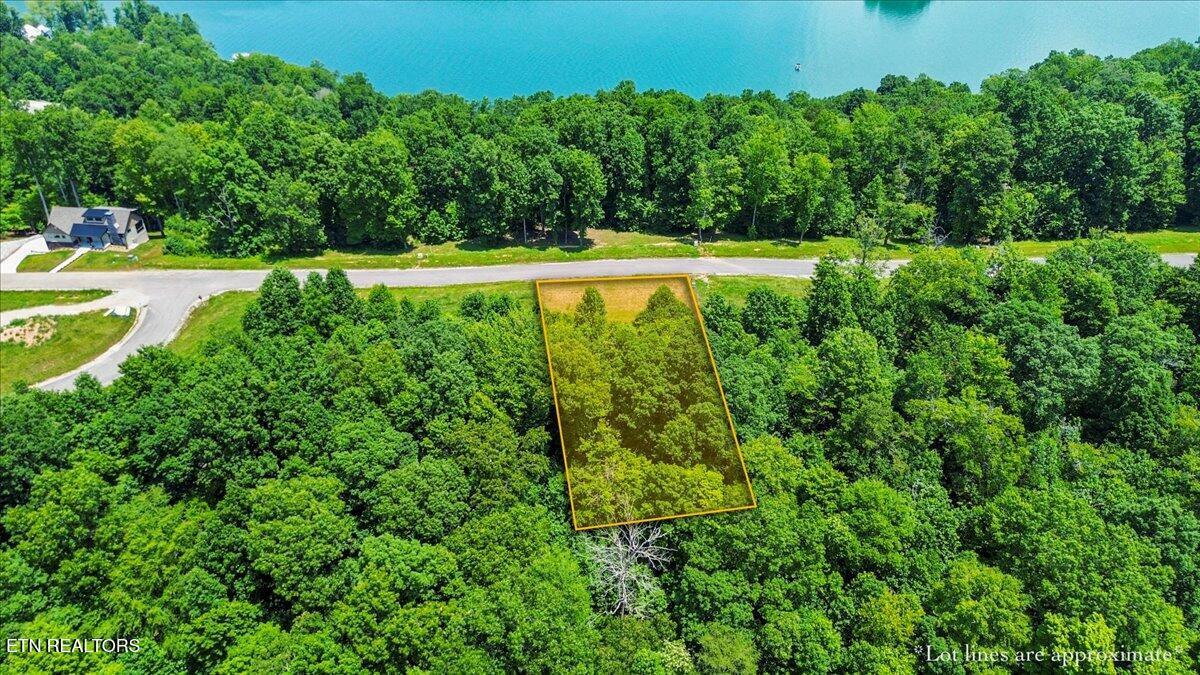 Property Photo: 565 S Two Rivers Lane TN 37766