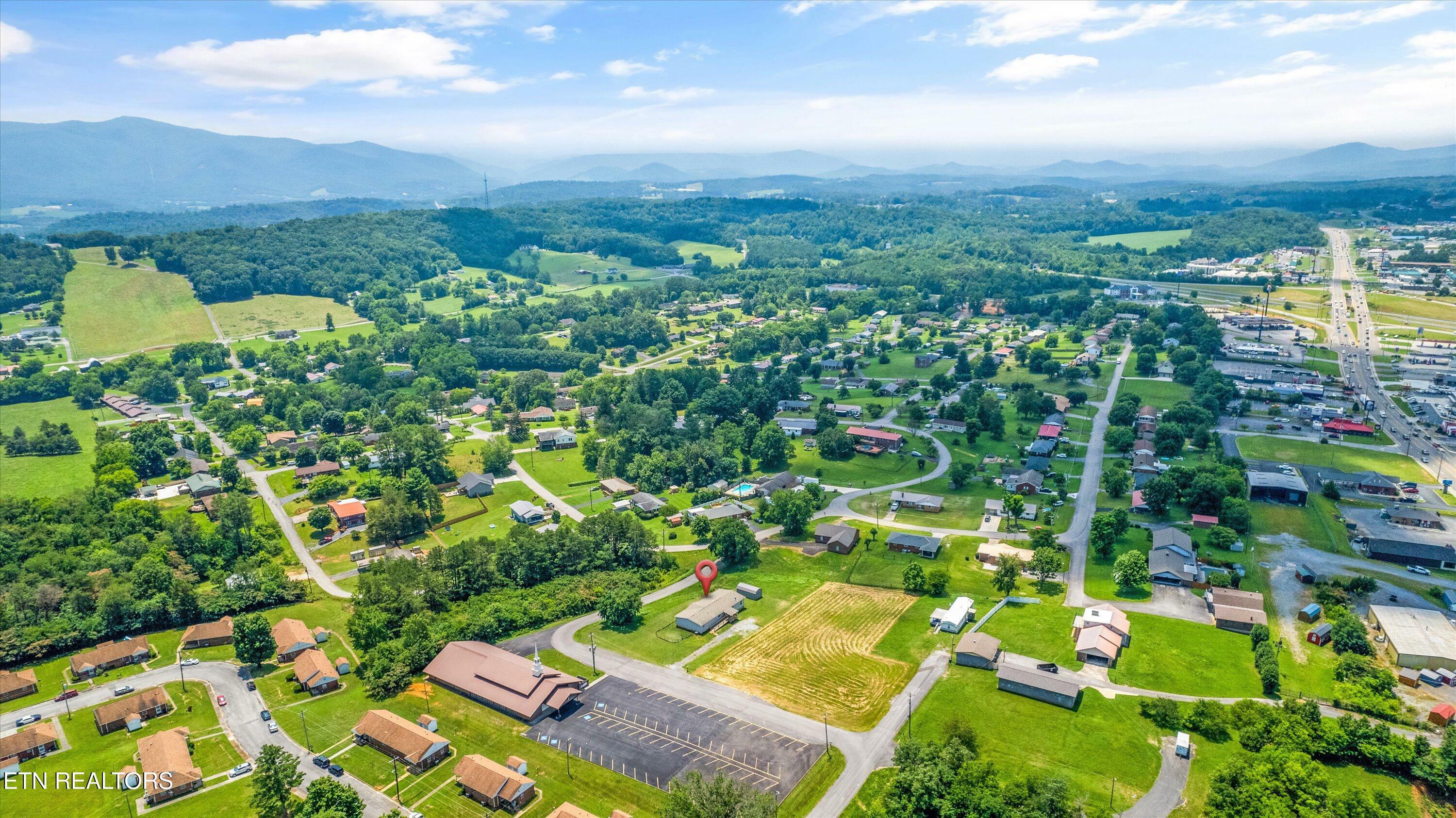 Property Photo: 231 Southside Circle TN 37821
