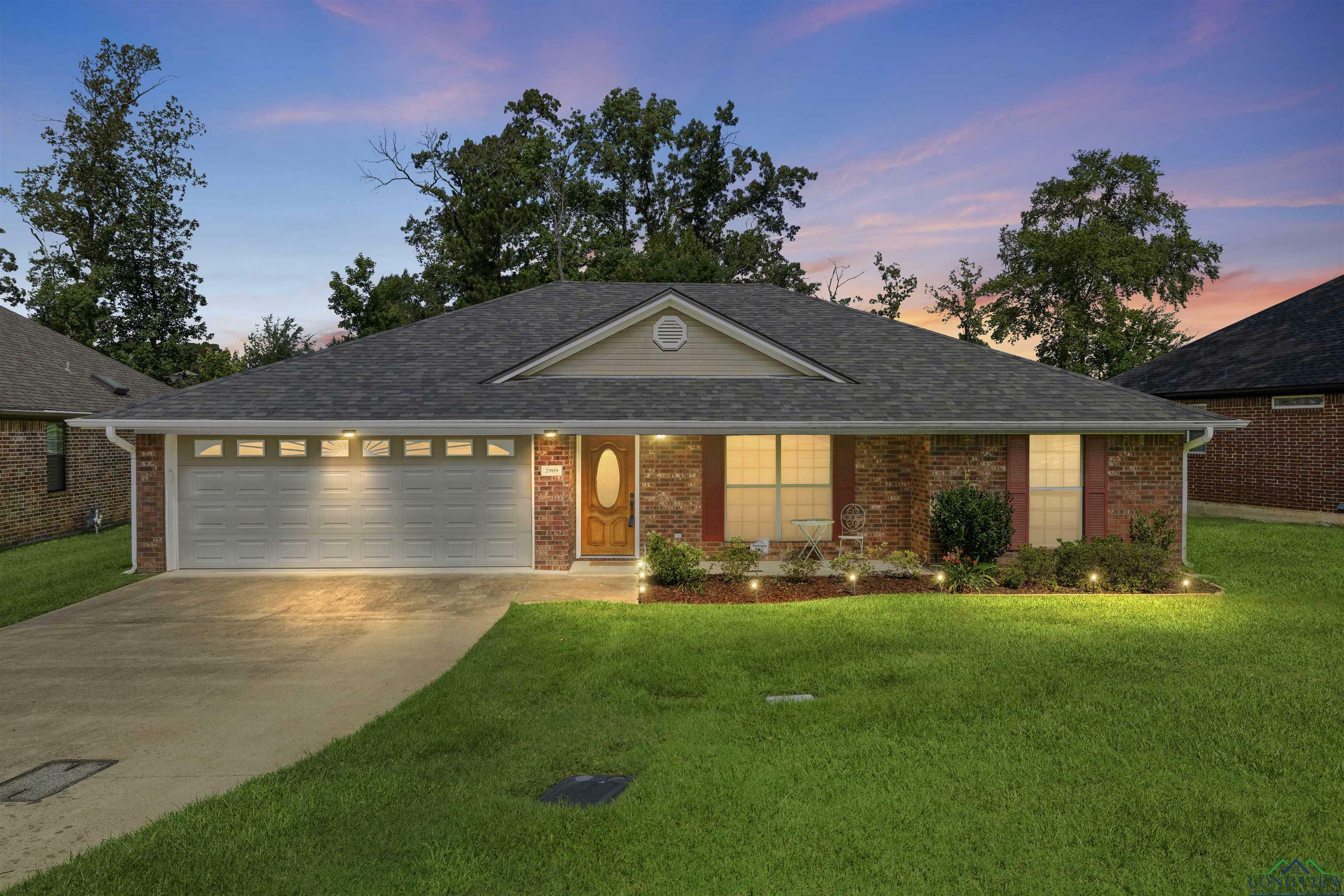 Property Photo: 2909 Celebration Way TX 75605