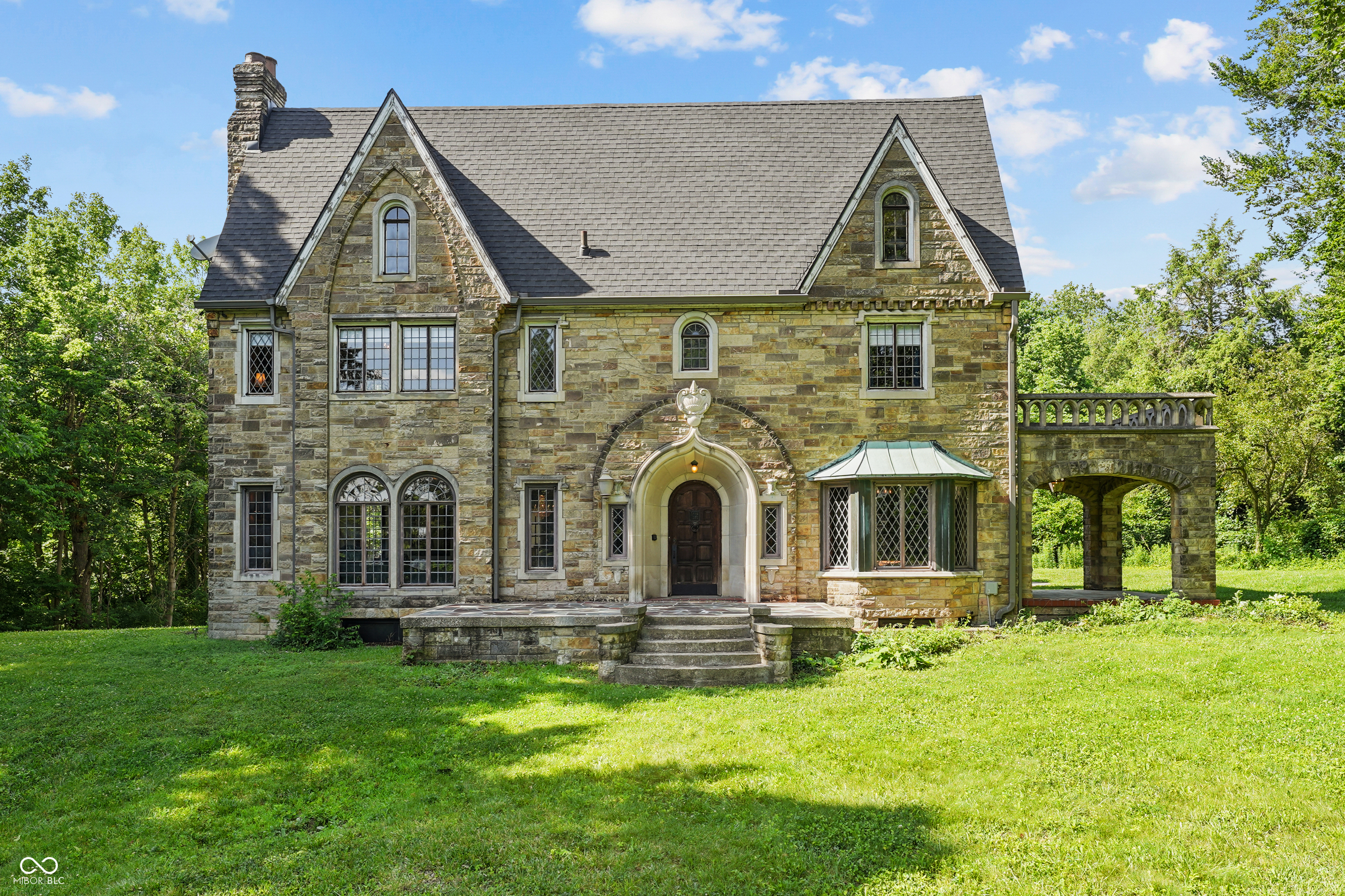 2421 W 39th Street  Indianapolis IN 46228 photo