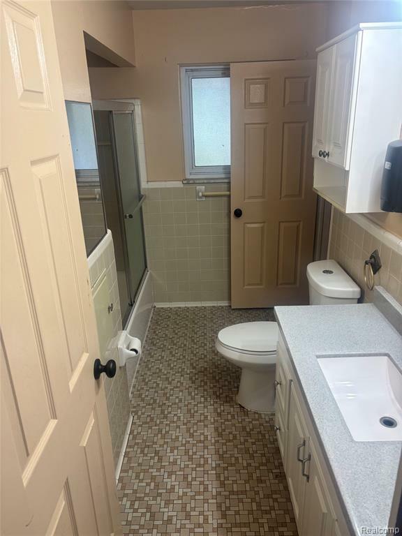 Property Photo: 24532 Blackmar Avenue MI 48091 1718