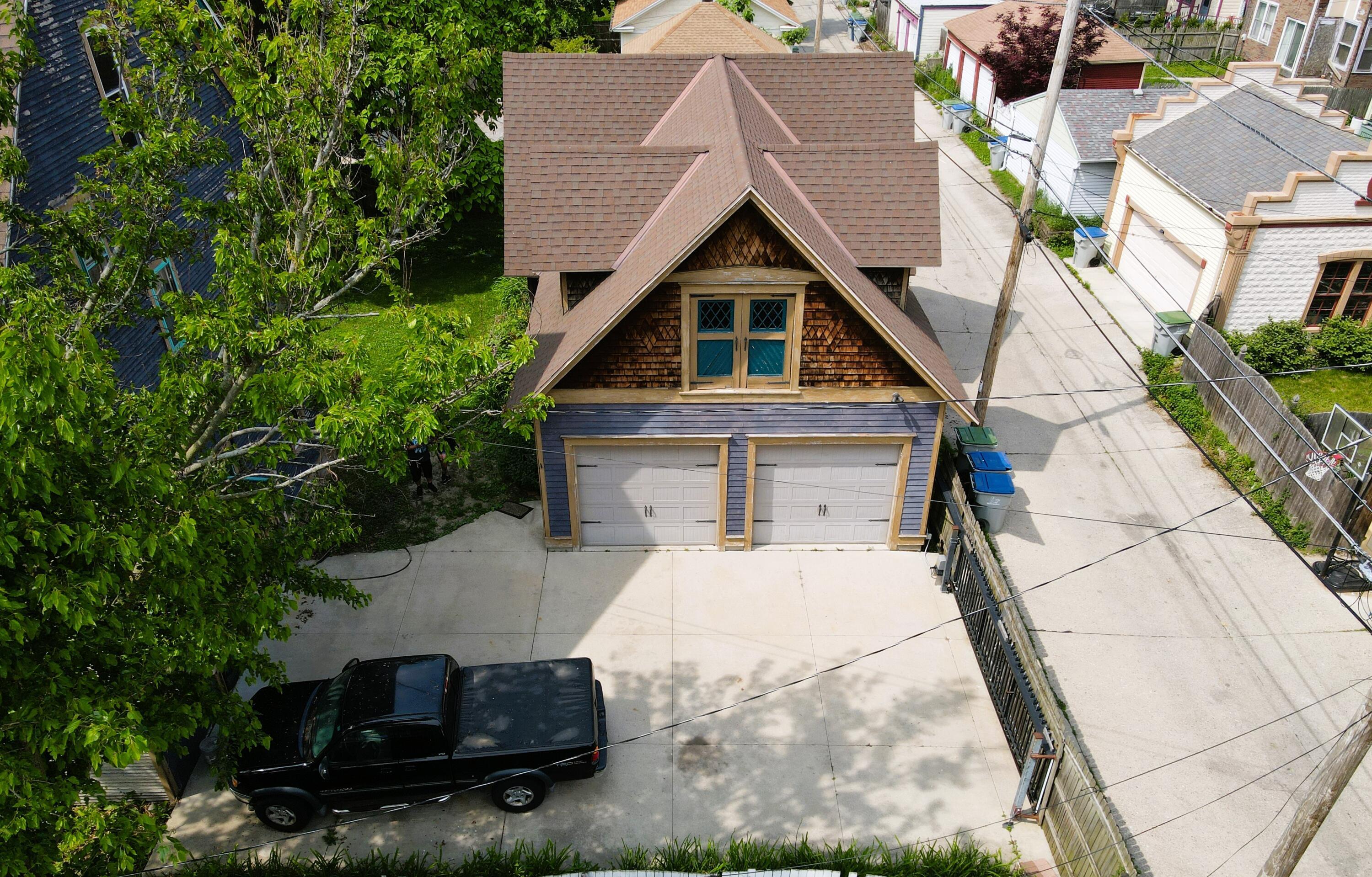 Property Photo: 930 N 34th St WI 53208