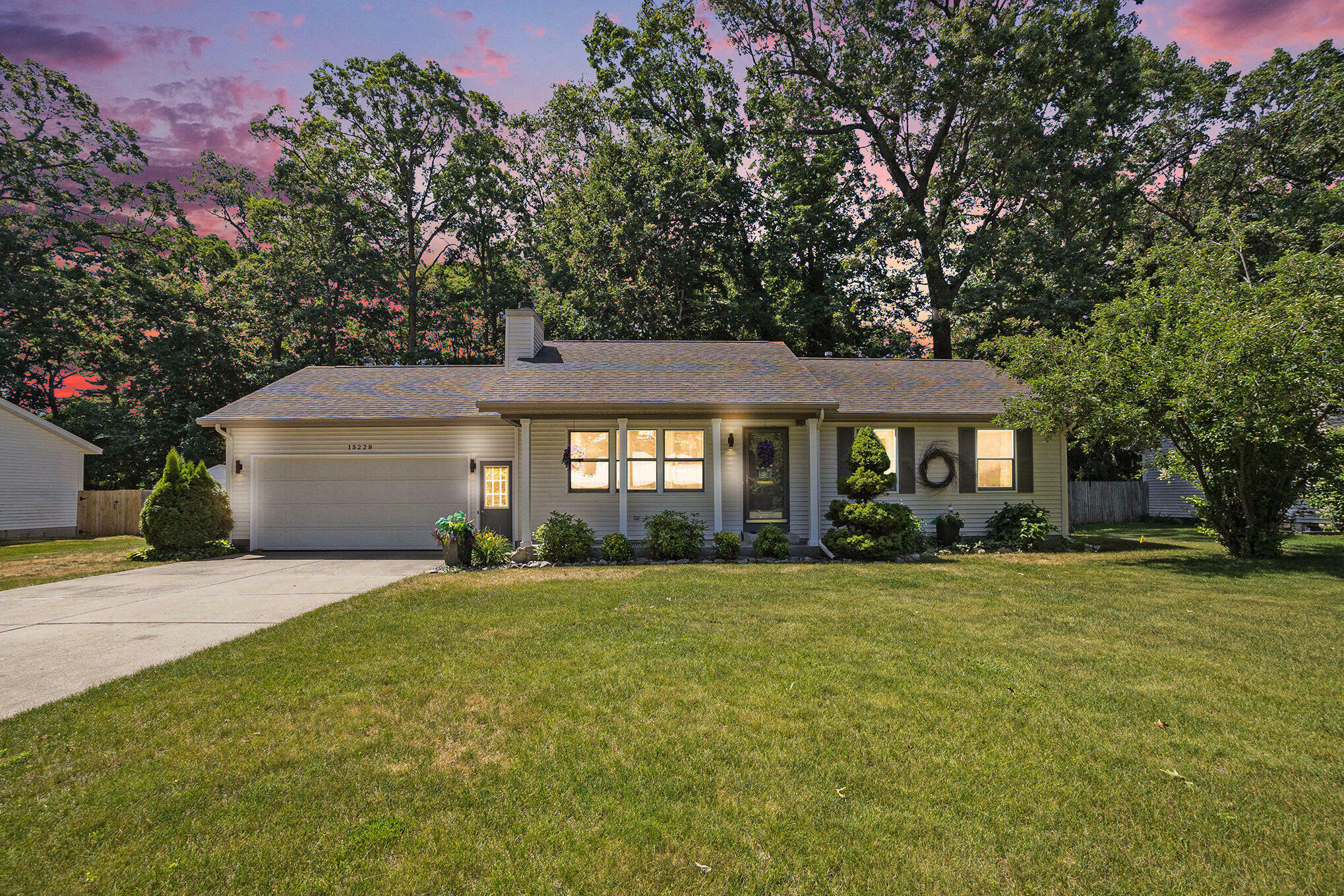 Property Photo: 15228 Arborwood Drive MI 49417