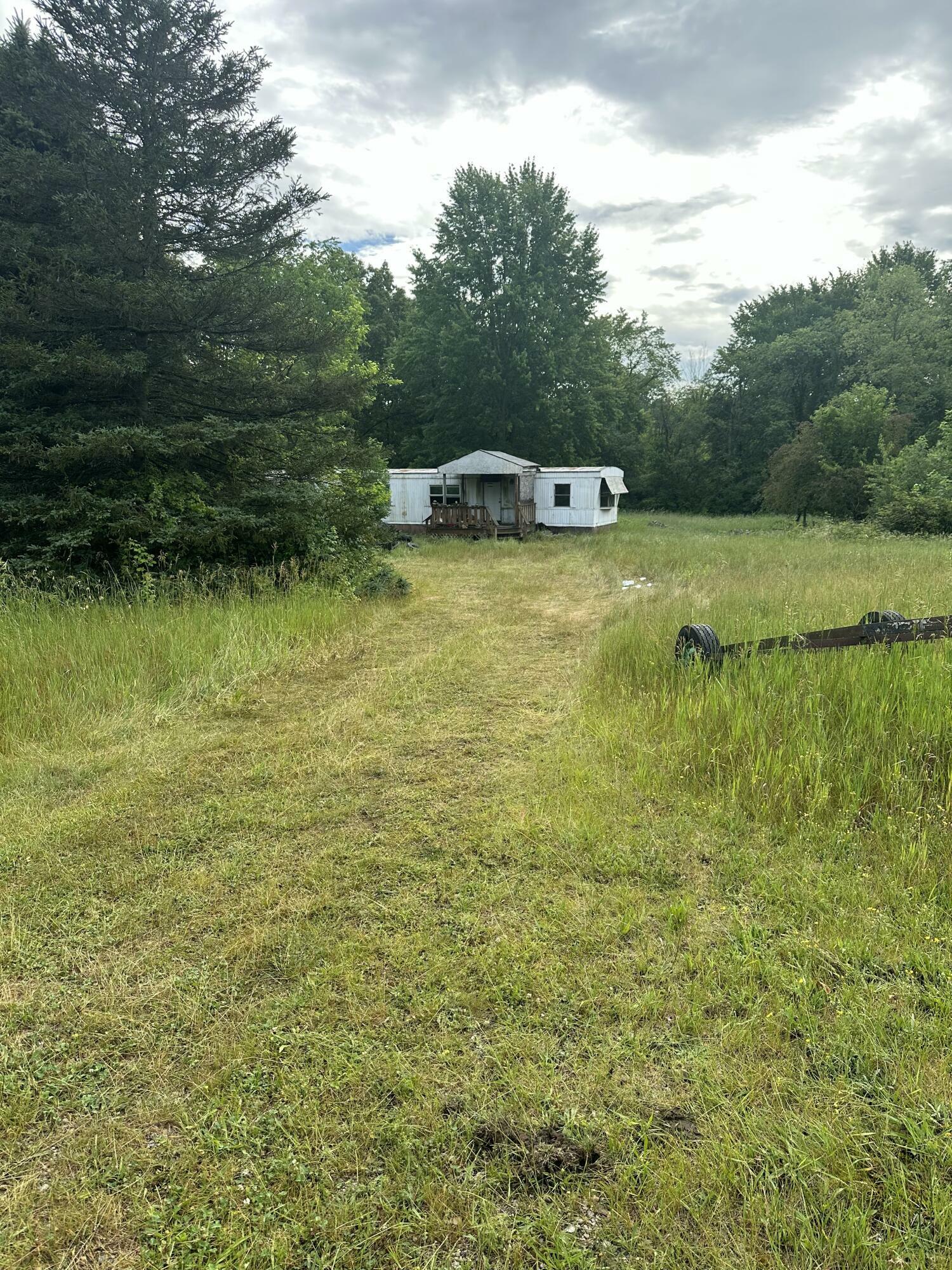 Property Photo:  37277 County Road 653  MI 49079 