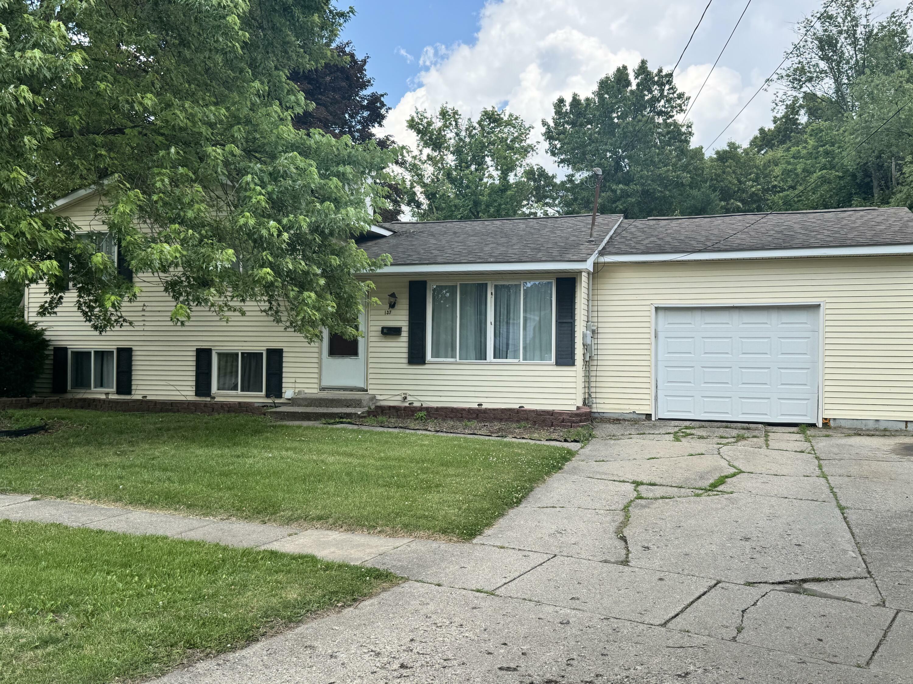 Property Photo: 137 Apperson Road MI 49015