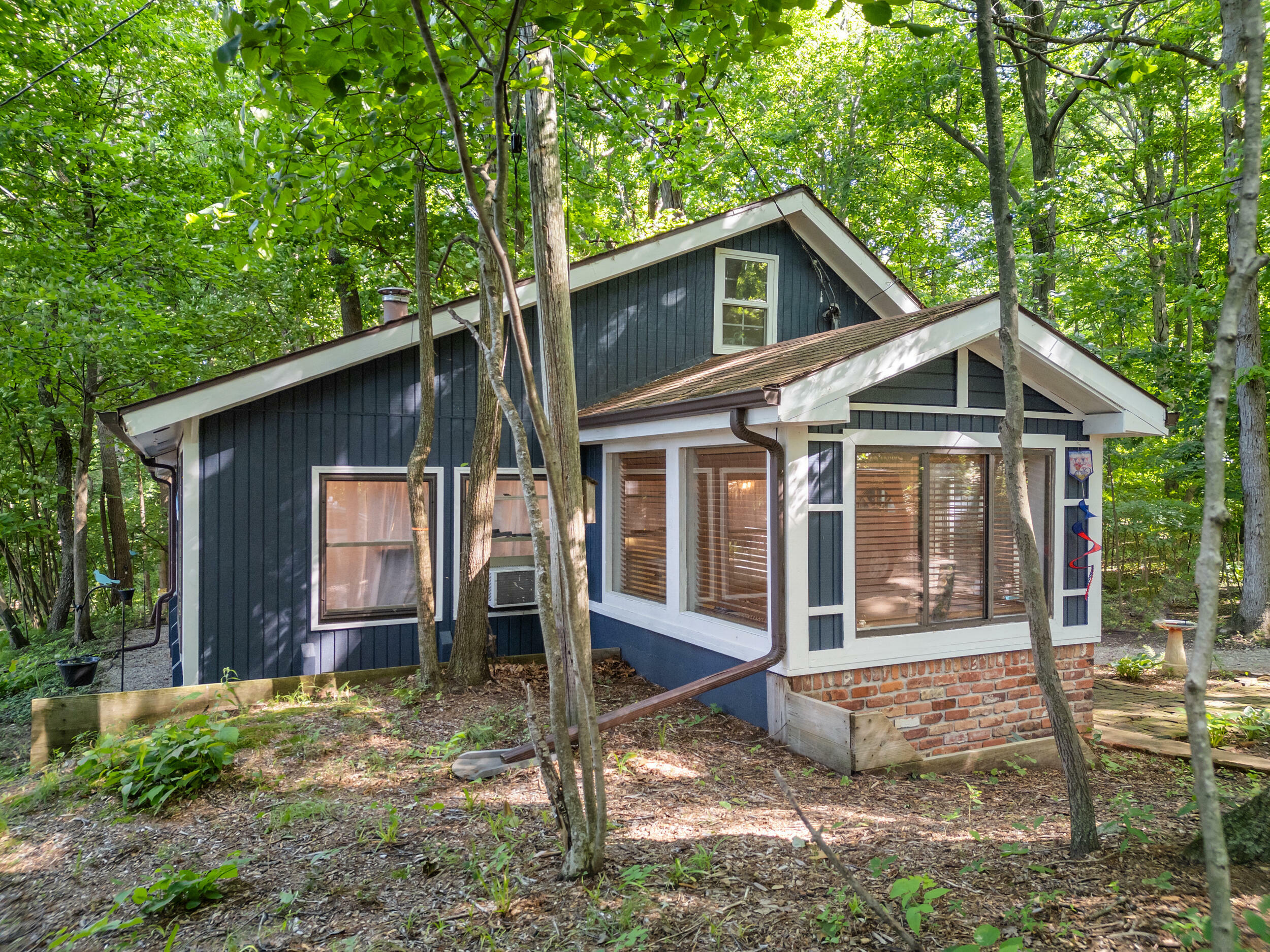 Property Photo: 3570 Parkway Court MI 49242