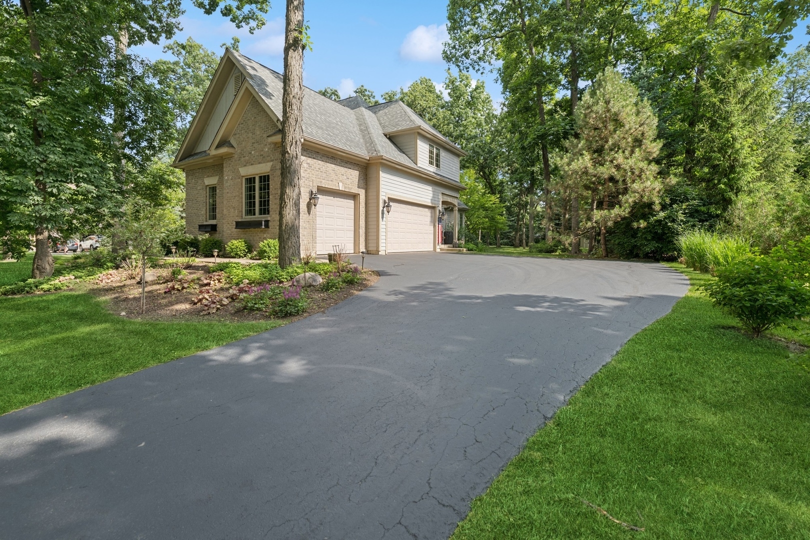 Property Photo: 5803 Tomlinson Drive IL 60050