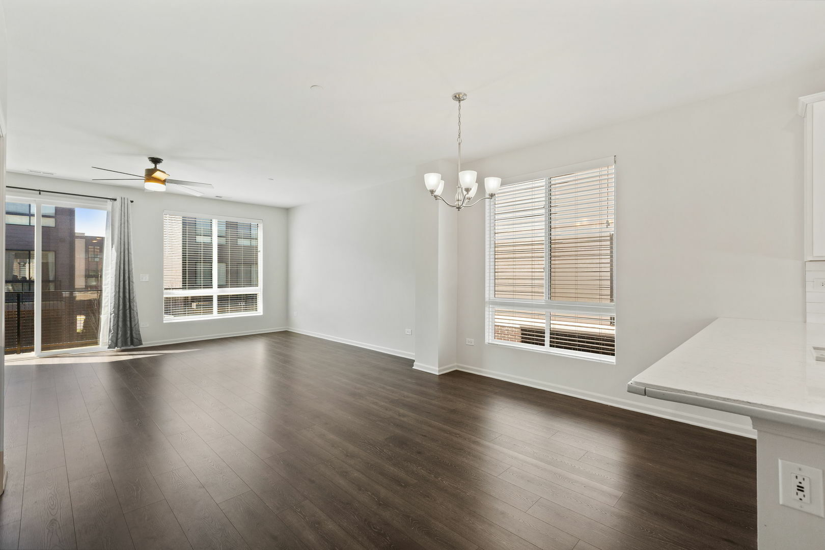 Property Photo: 1269 Catalina Court IL 60173