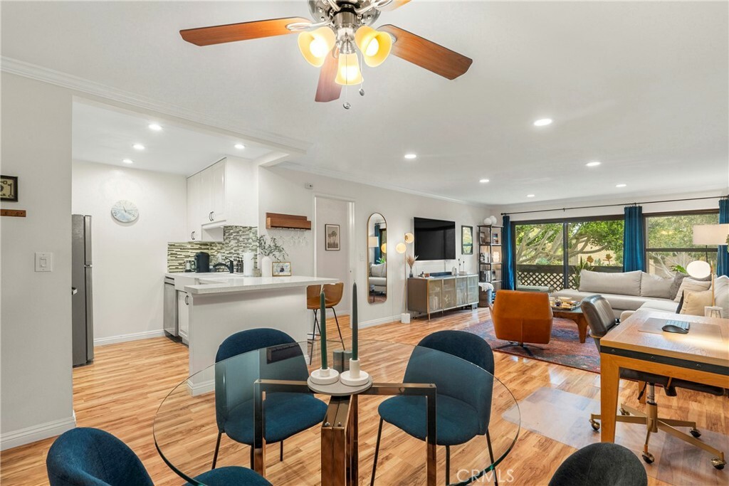 Property Photo: 7742 Redlands Street H1027 CA 90293