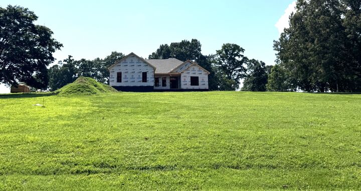 Property Photo: 3391 Ball Rd TN 37052