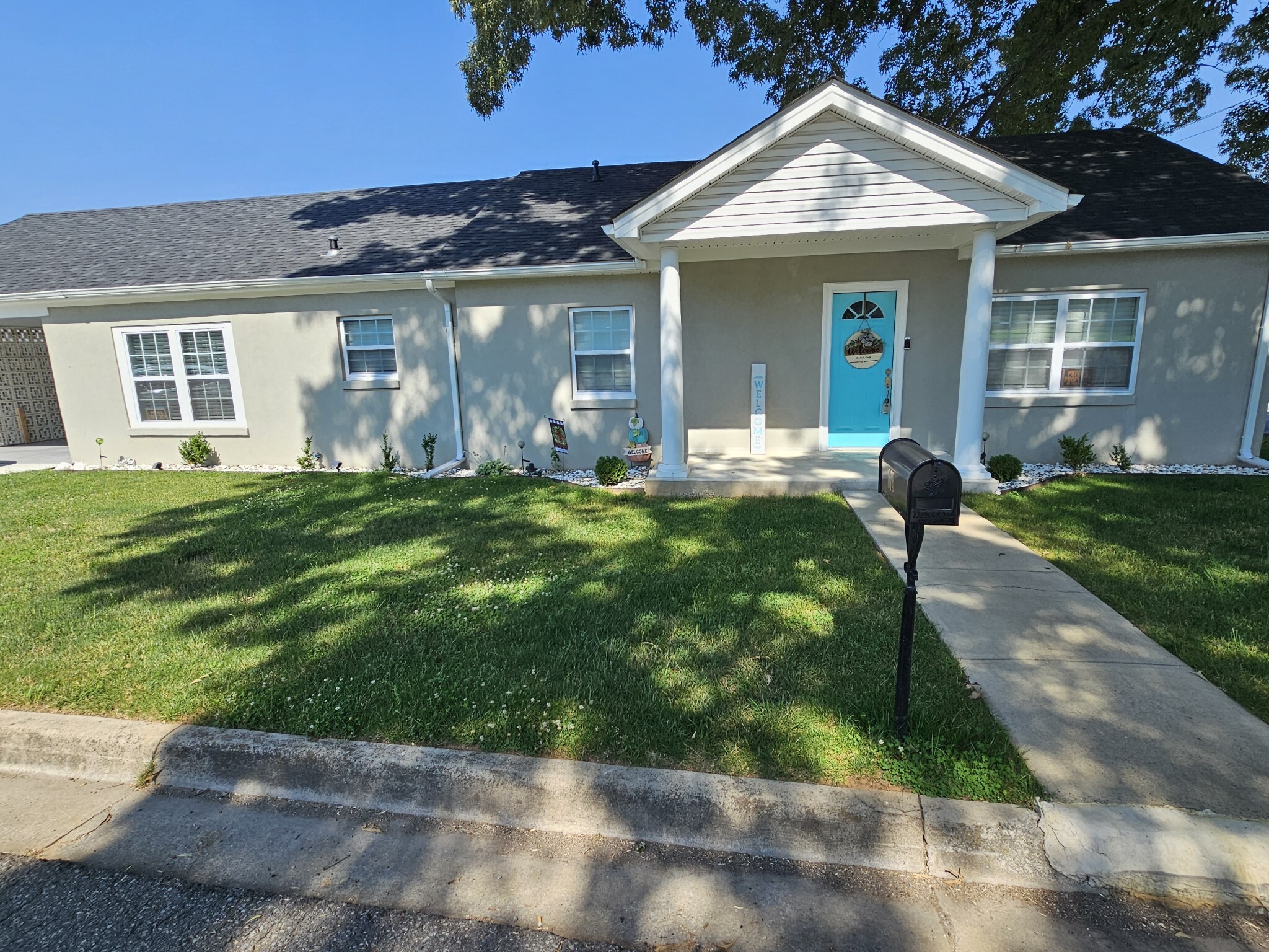 Property Photo: 815 1st Ave TN 38464